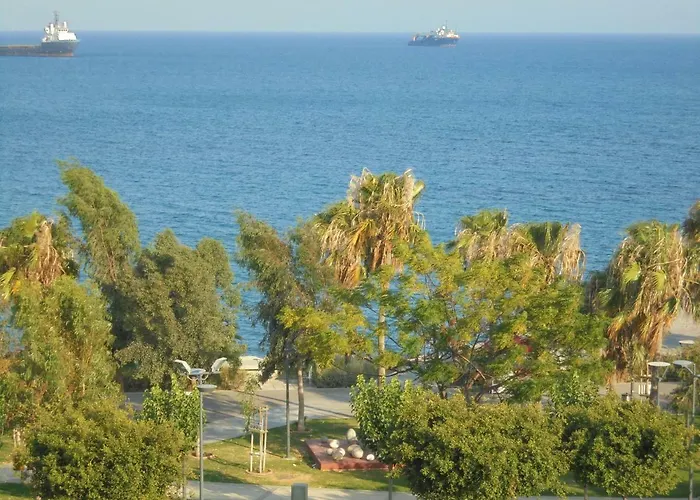 アパート Kermia Court - Beach-front, Modern 2 Bedroom -sleeps 6